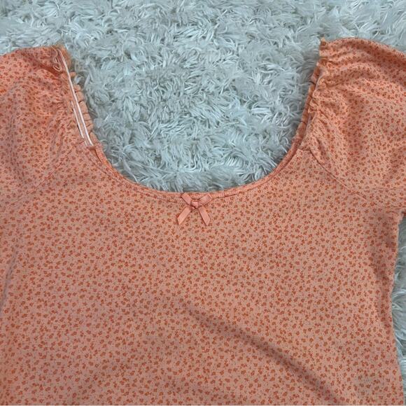 American Eagle Peach Orange Floral Cropped Top Size M - Picture 8 of 10